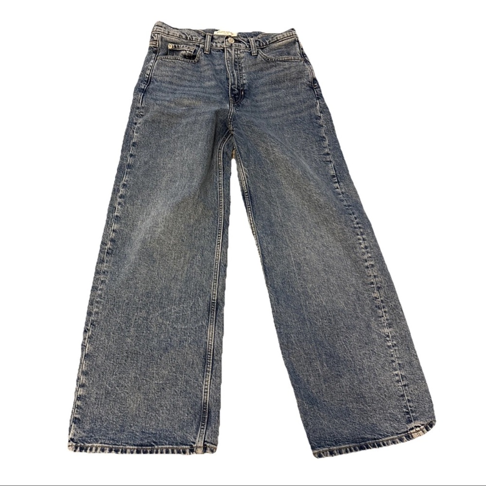 Banana Republic Women’s Light Wash The Icon Classic Wide-Leg Jeans Size 28 P